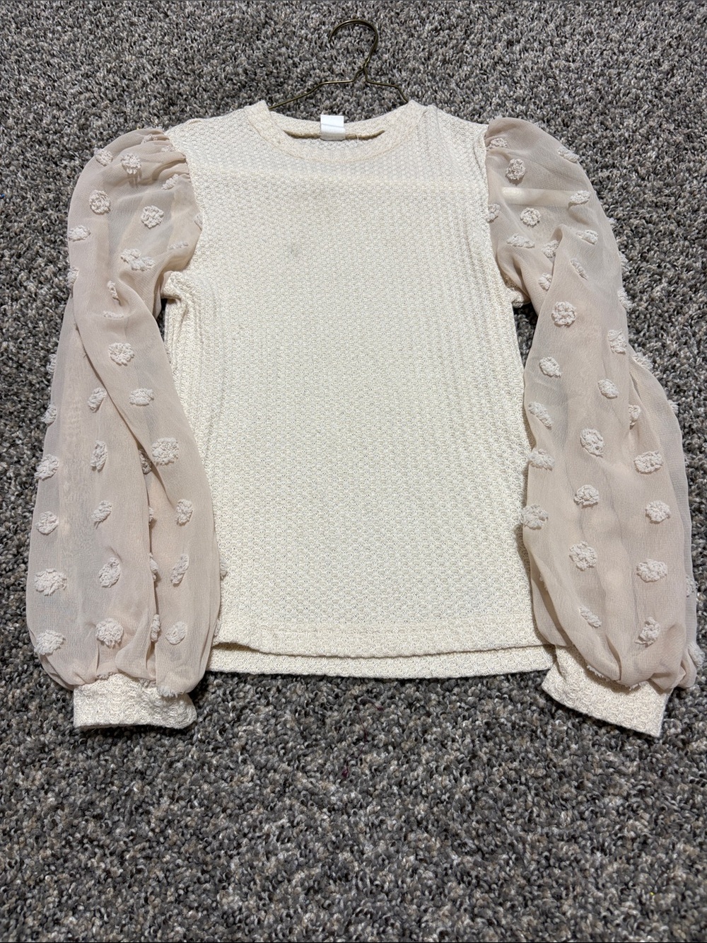 SHEIN Cream Textured Knit Top with Puff Dot Sleeves